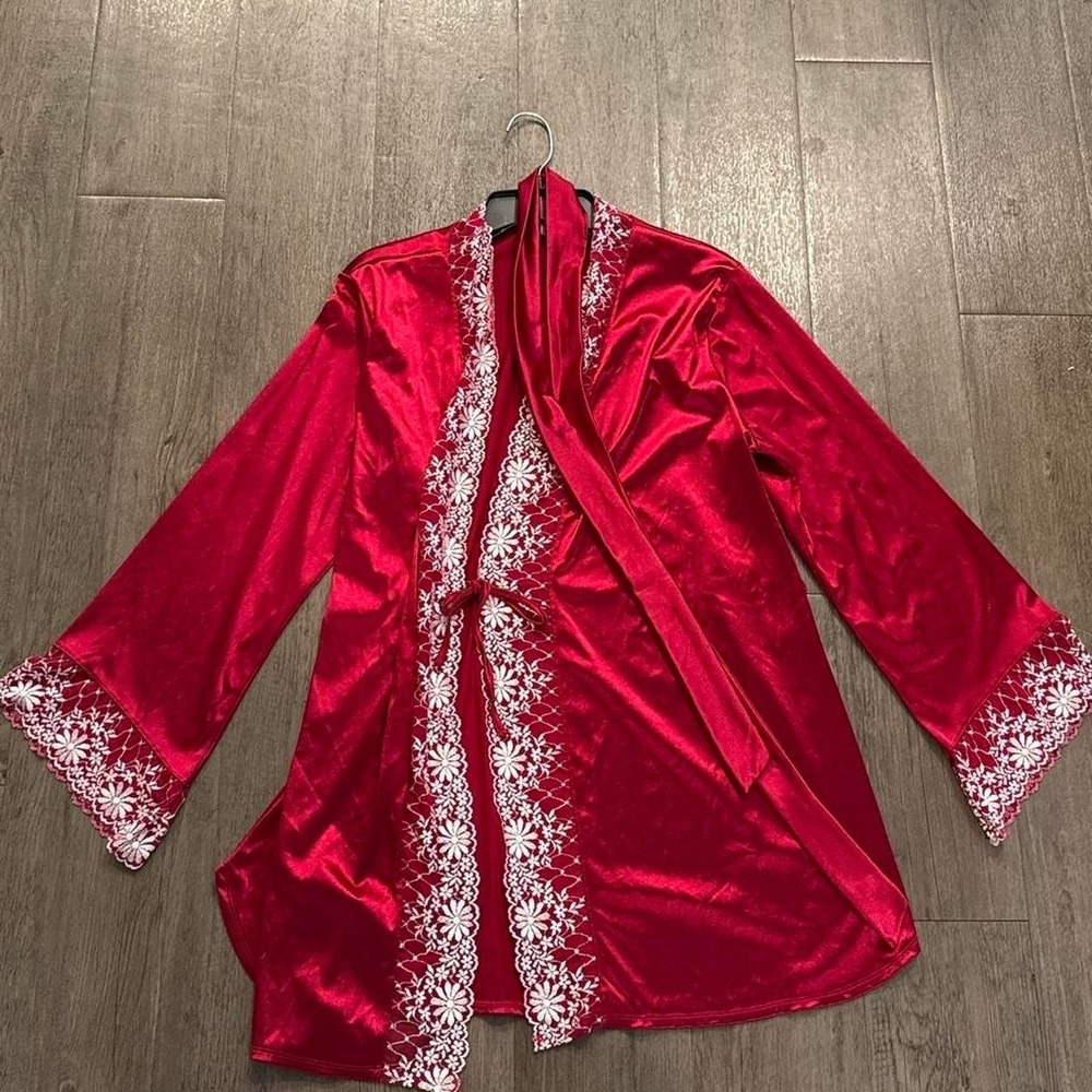 Women's Red satin lace lingerie robe with white floral‎ embroidery lace size m